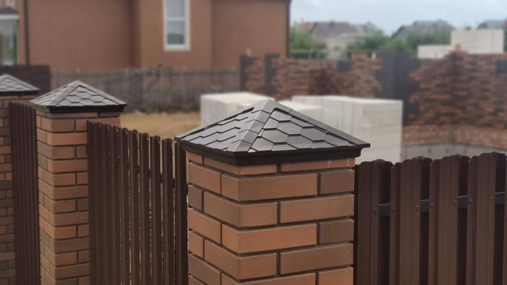 Колпак Zking Эверест Коричневый на столб 1.5х1.5 кирпича (390х390мм) в Кисловодске фото