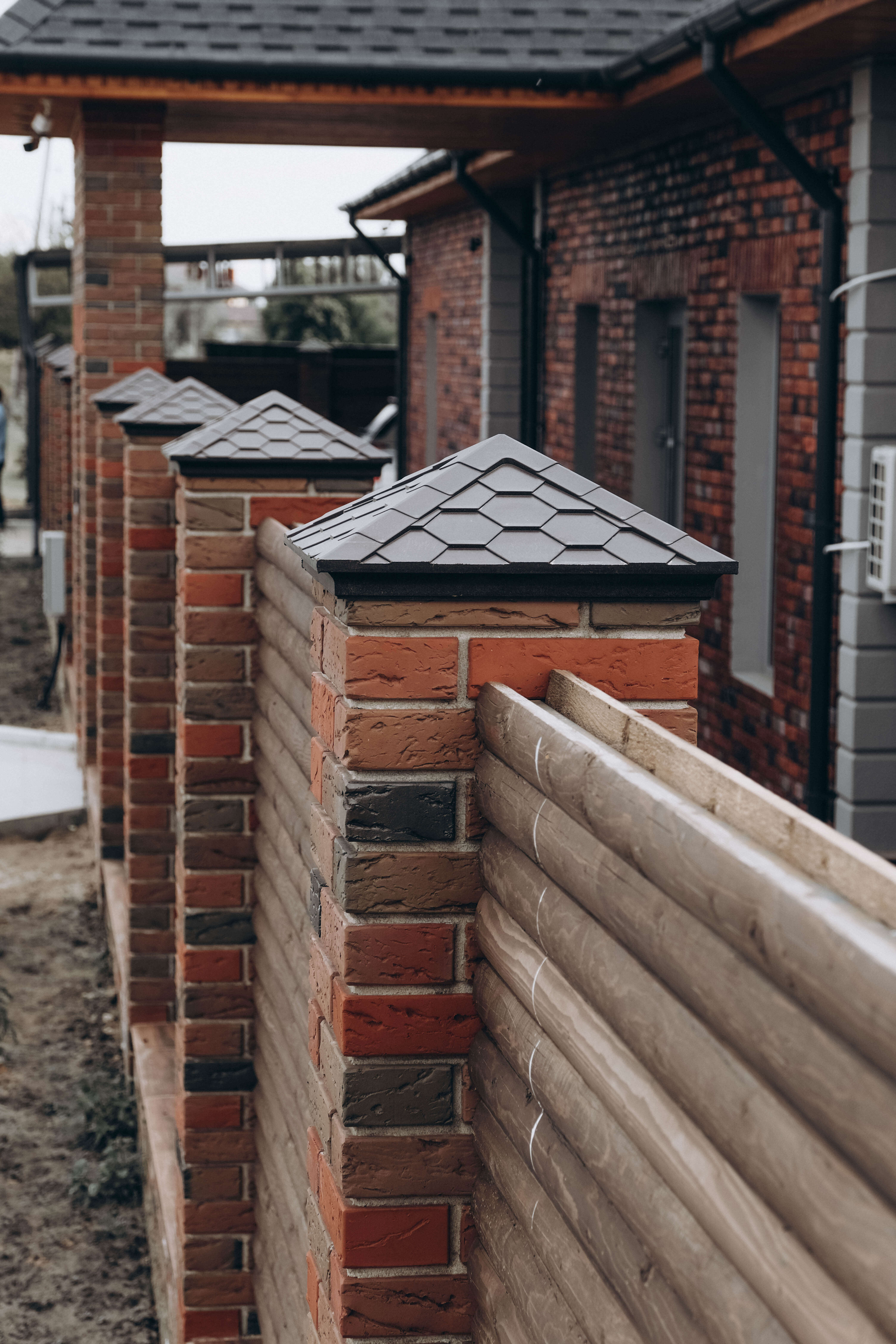 Колпак Zking Эверест Коричневый на столб 1.5х1.5 кирпича (390х390мм) в Кисловодске фото